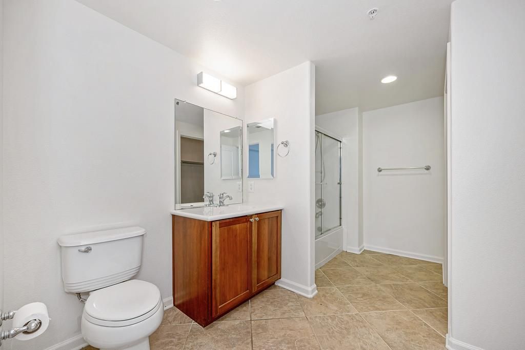 1530 Topanga Lane