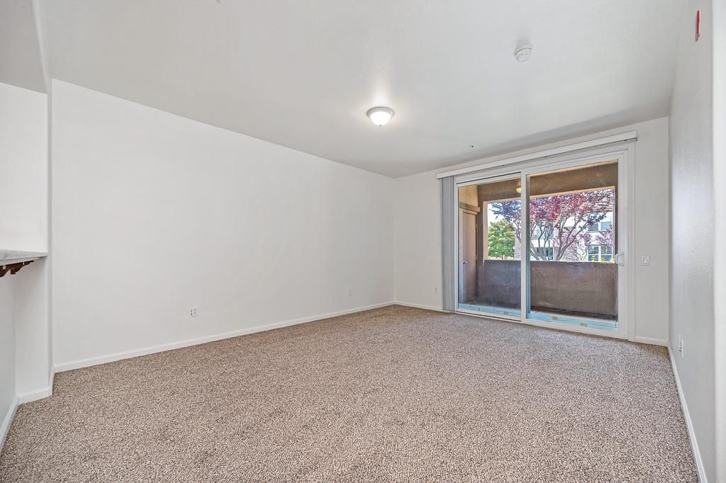 1530 Topanga Lane