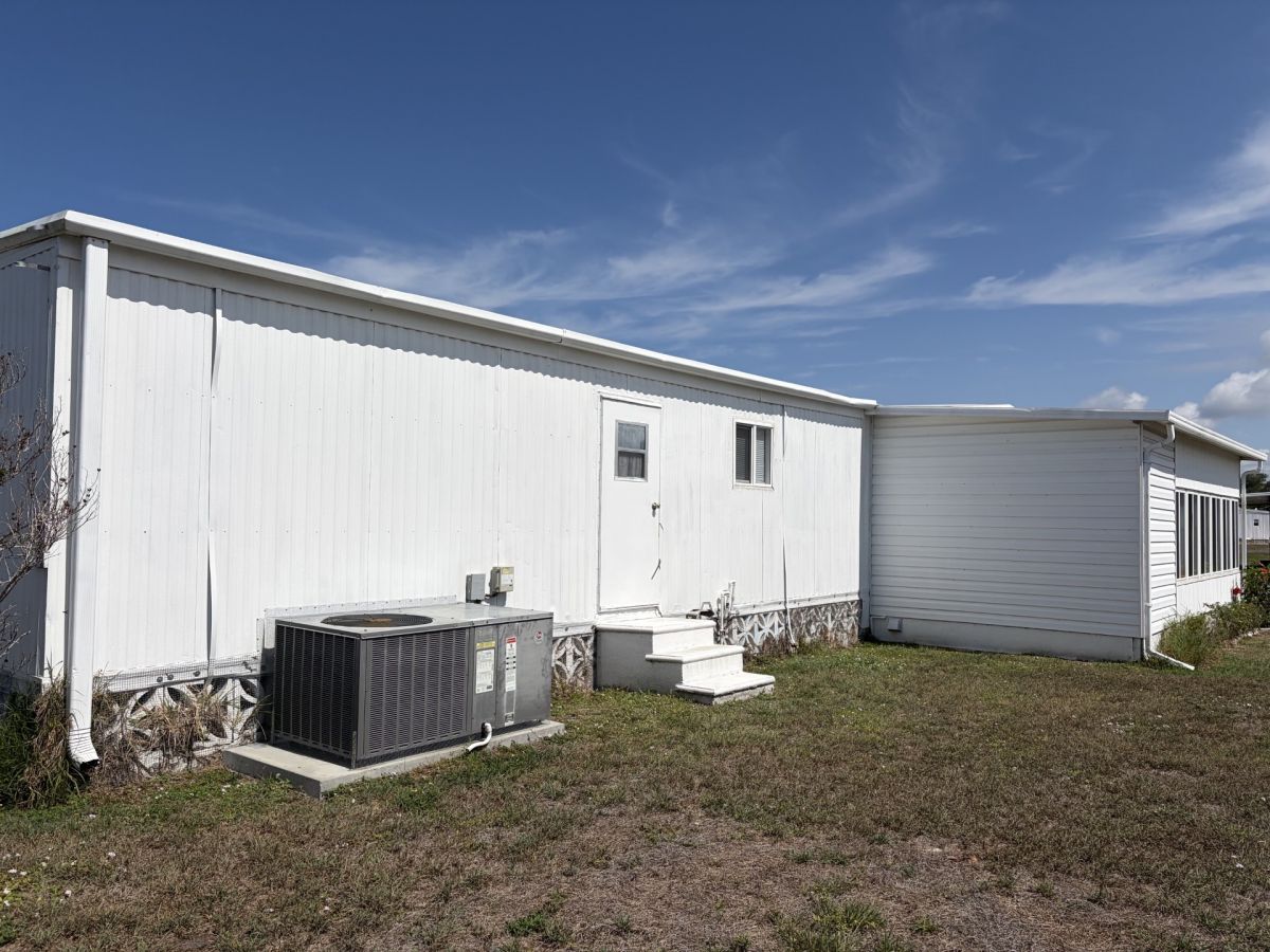 3030 Saralake Dr., North