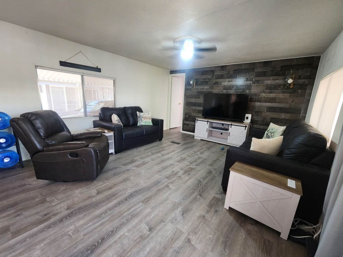 11101 E UNIVERSITY DR, LOT #168