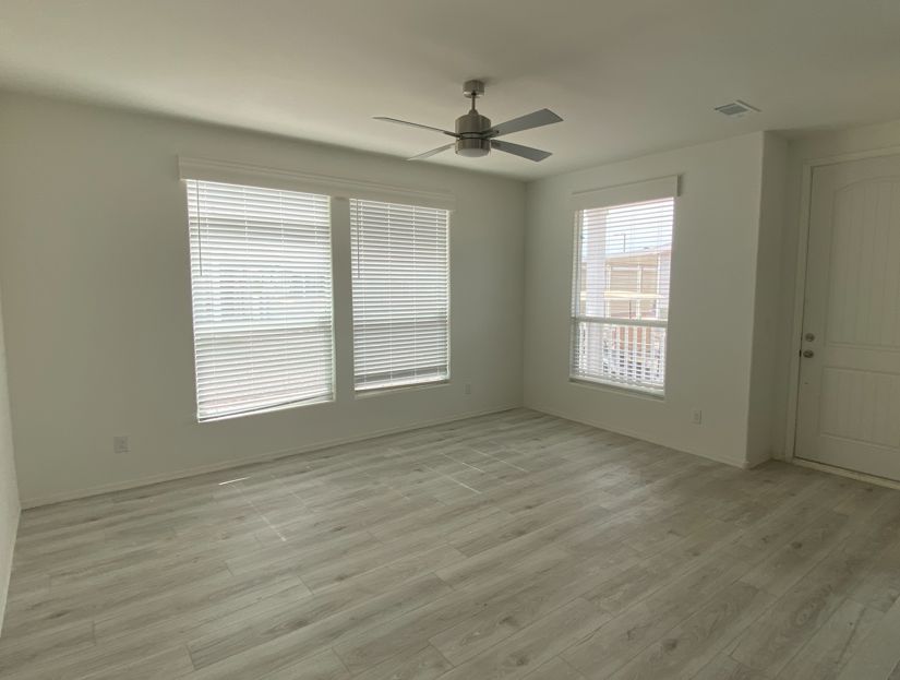 1110 North Henness Rd 2107