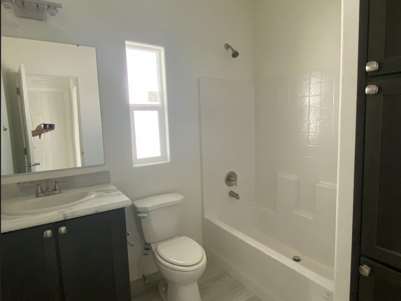 1110 North Henness Rd 2107
