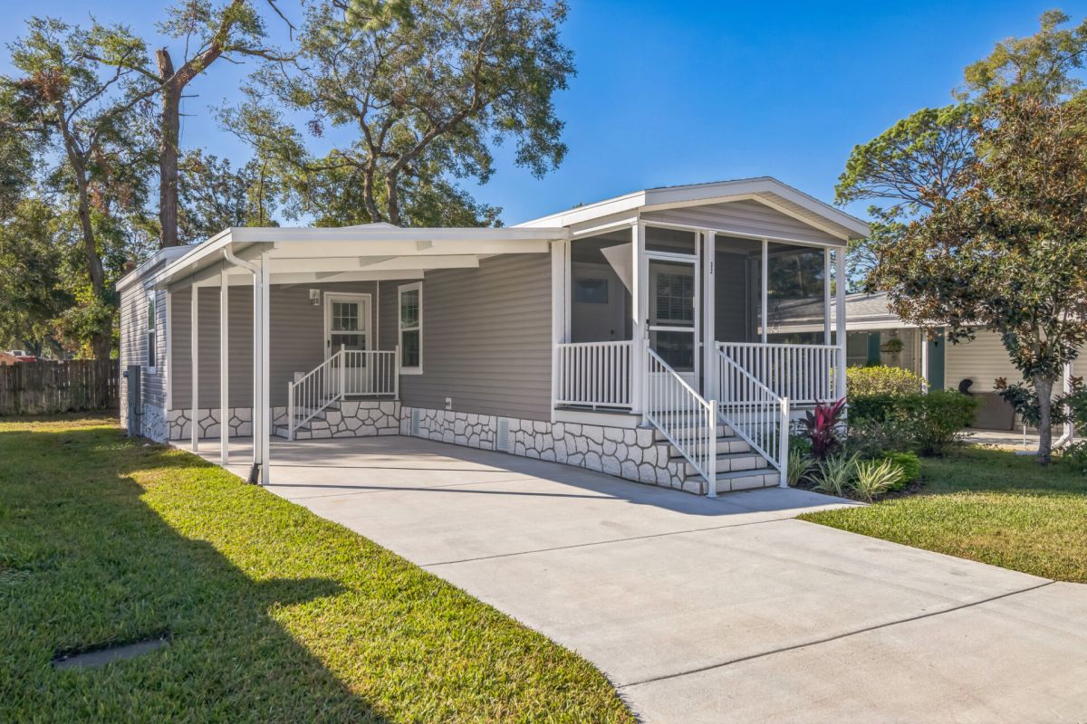 3151 NW 44 Avenue Lot 32