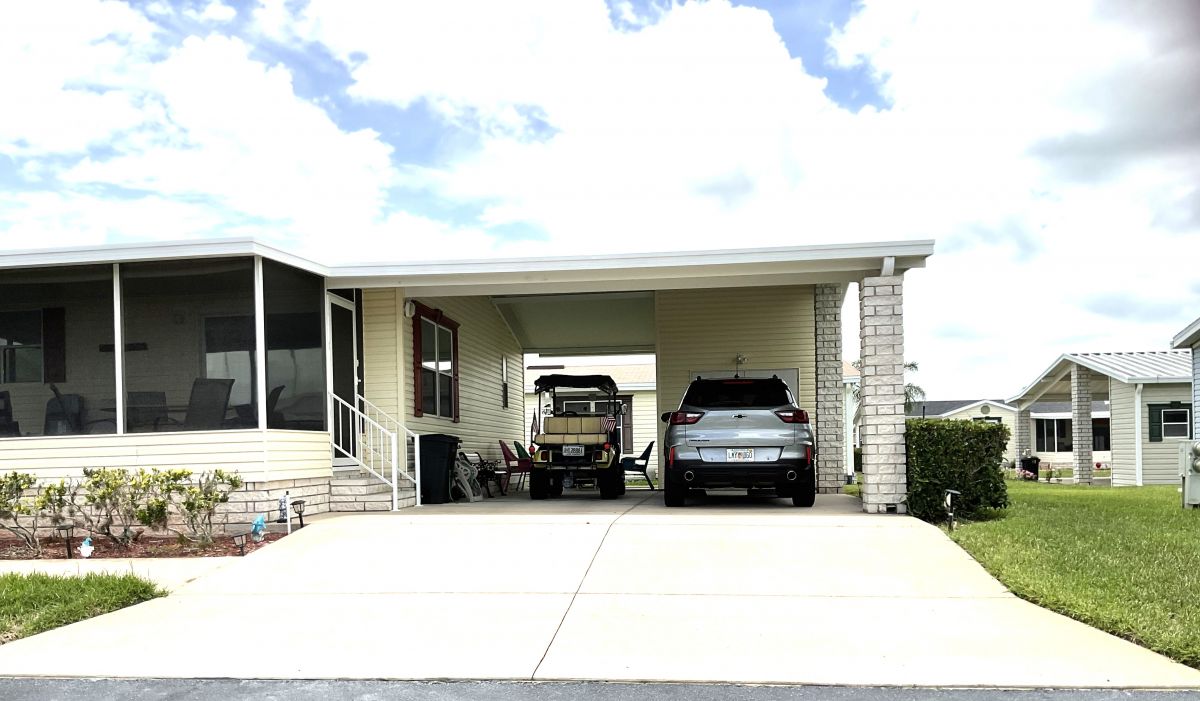 843 Blue Dolphin Ave
