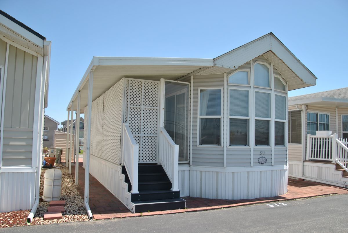 200 S. Dolliver St, Site 372