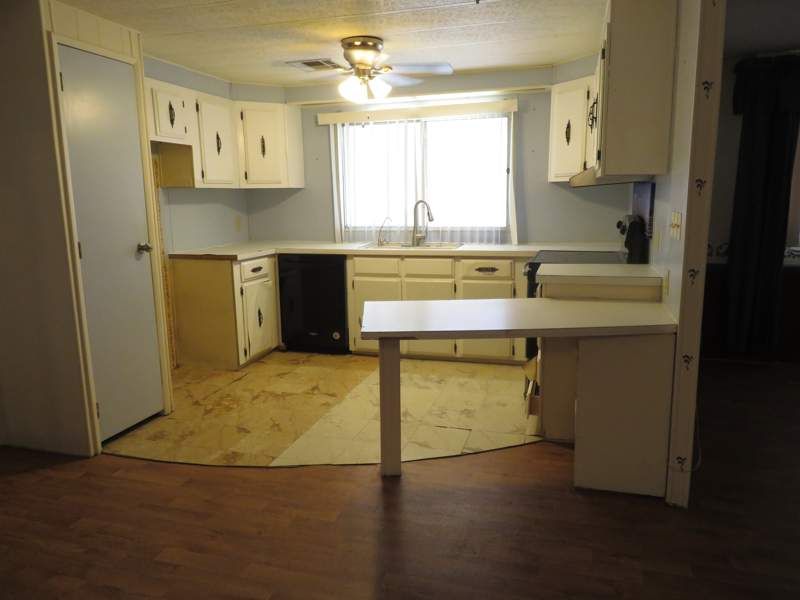 4065 E. University Drive #445