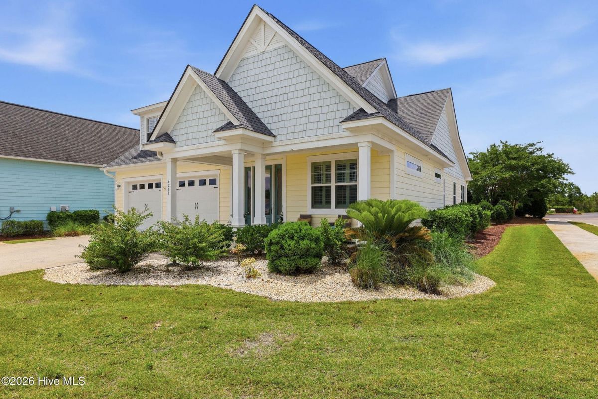 3215 Bay Winds Drive