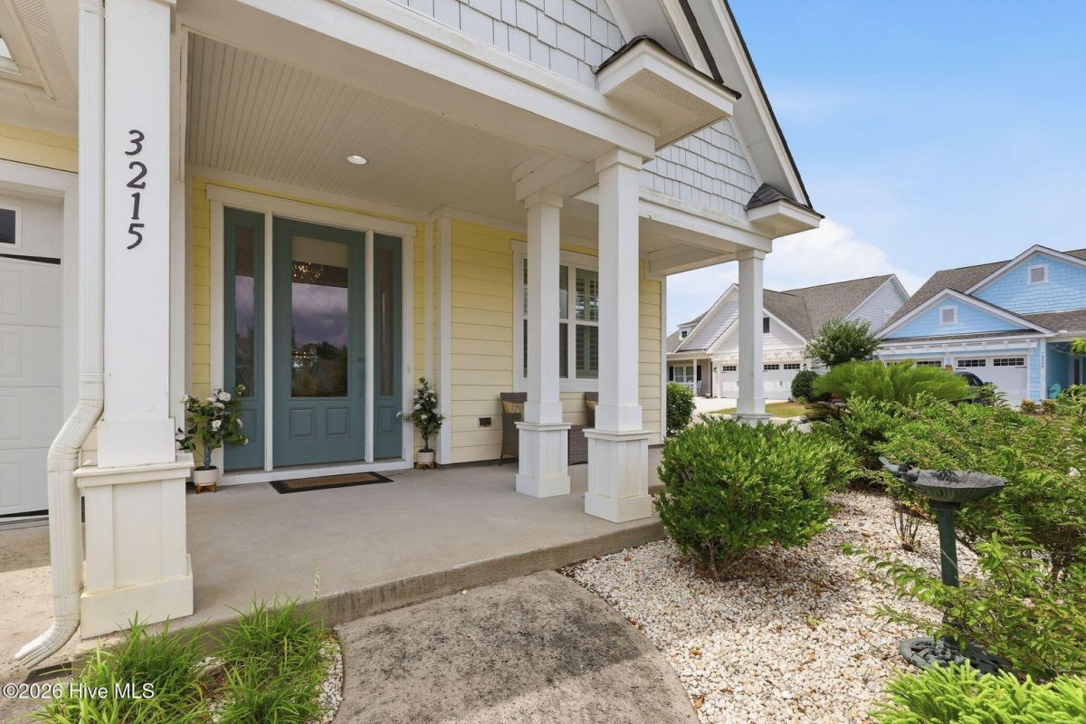 3215 Bay Winds Drive