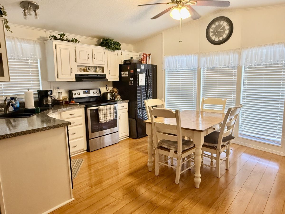 2208 W BASELINE AVENUE, #101