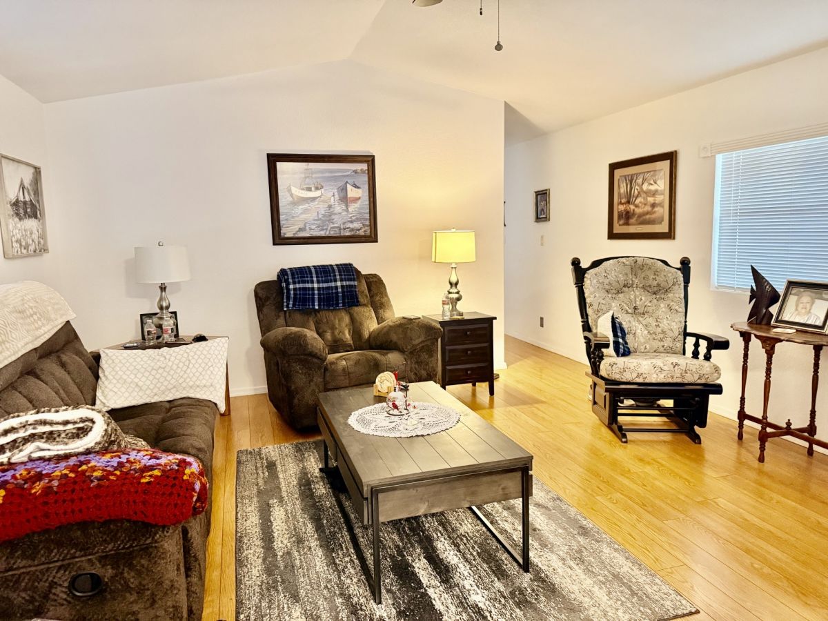 2208 W BASELINE AVENUE, #101