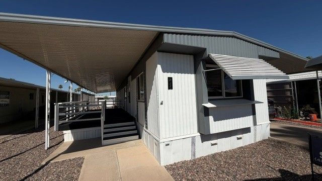 305 S. Val Vista Drive #225
