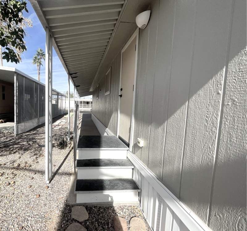 305 S. Val Vista Drive #13