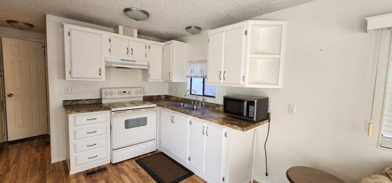 146 N. Merrill Rd. #140