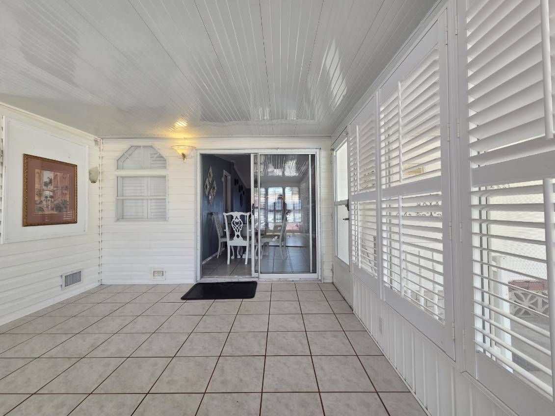 527 N Genathy Drive