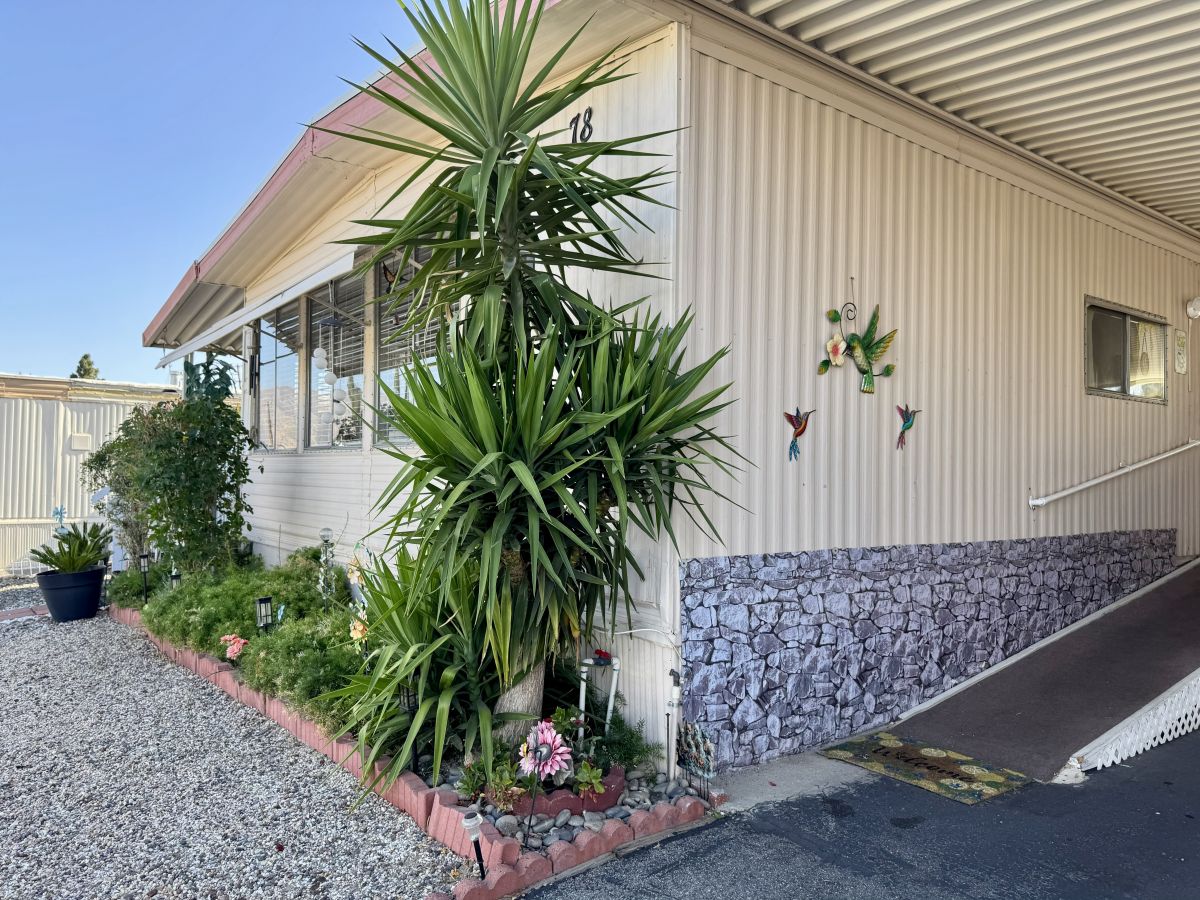 2200 W Wilson St # 078