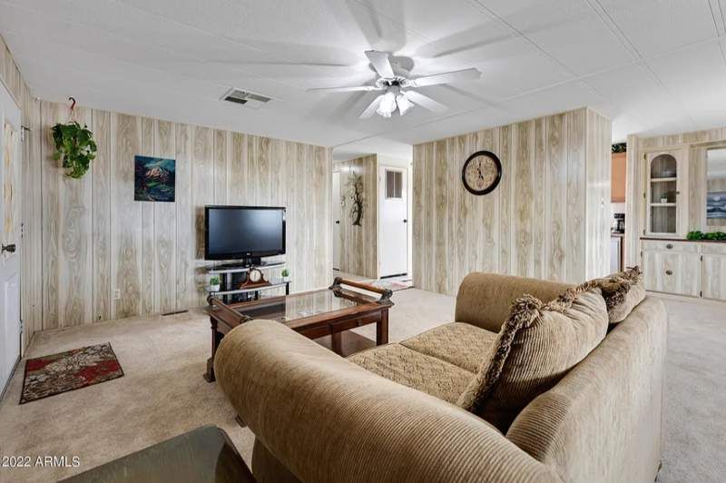 305 S. Val Vista Drive #86