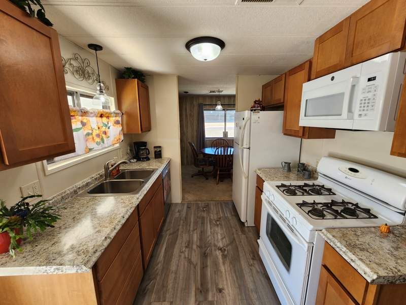 305 S. Val Vista Drive #86