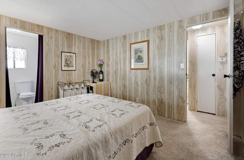 305 S. Val Vista Drive #86