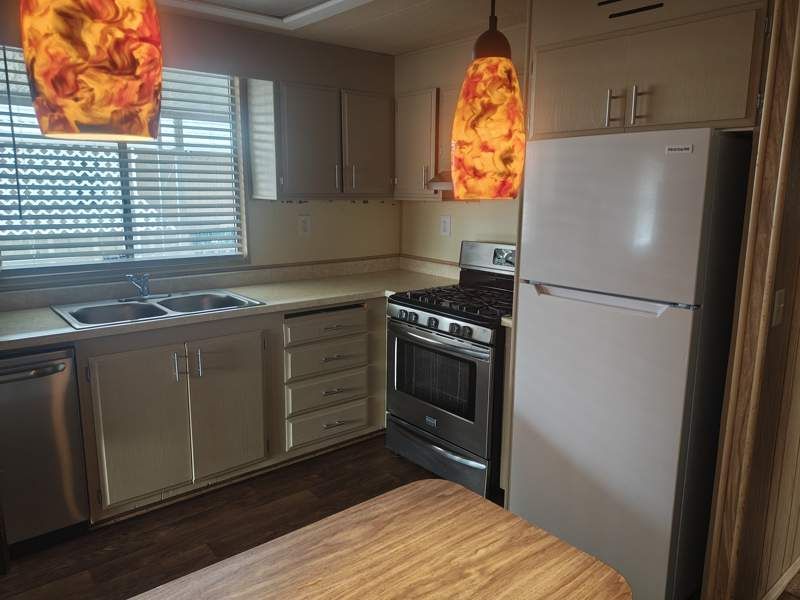 2050 W. Dunlap Ave #L283
