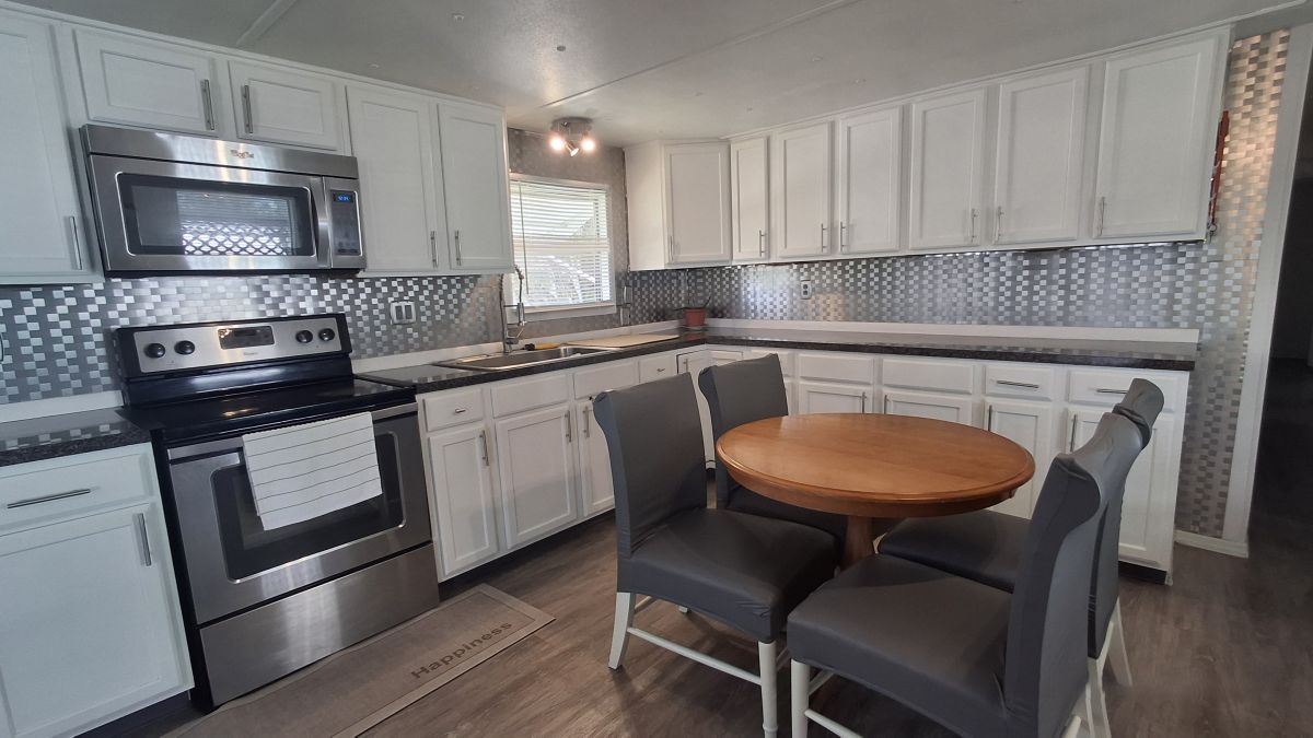 3000 US HWY 17/92 W, LOT #61
