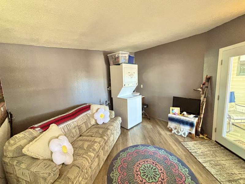146 N. Merrill Rd. #001