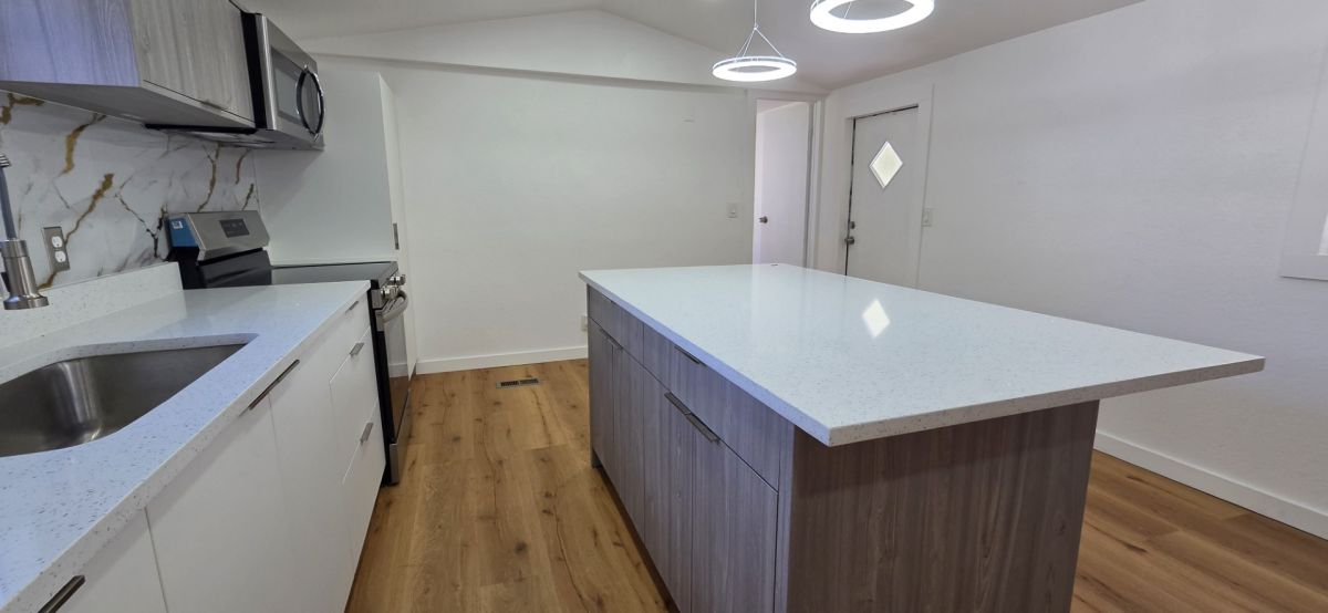 8011 Striped Marlin Way