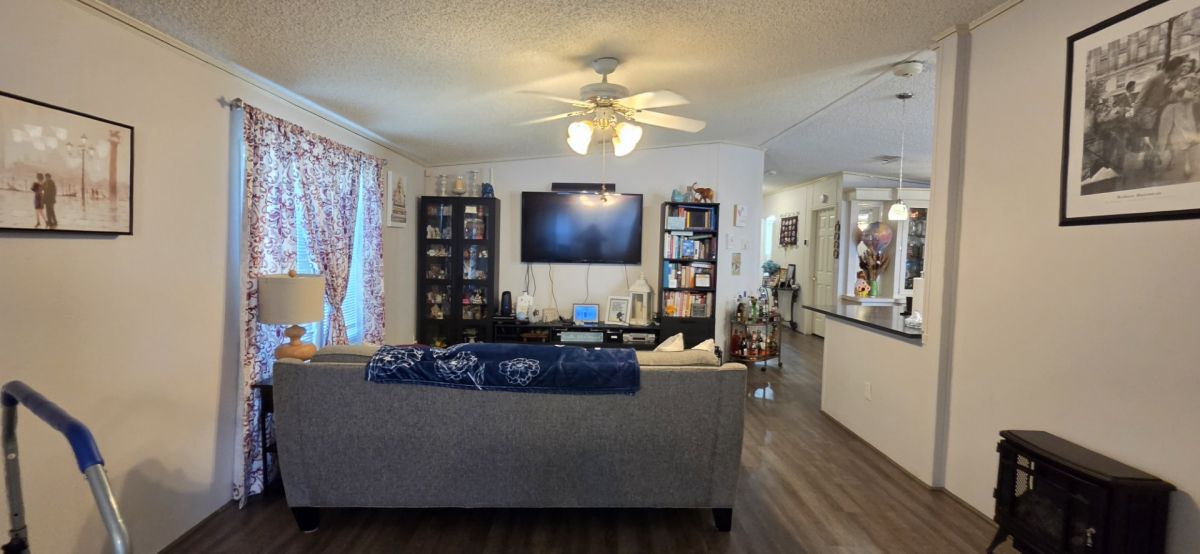 5547 Bonita Road