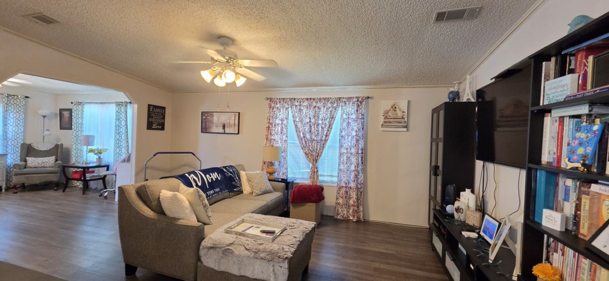 5547 Bonita Road