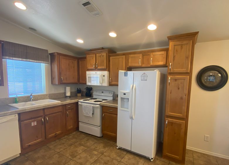 1110 North Henness Road, Site 742