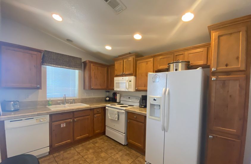 1110 North Henness Road, Site 743