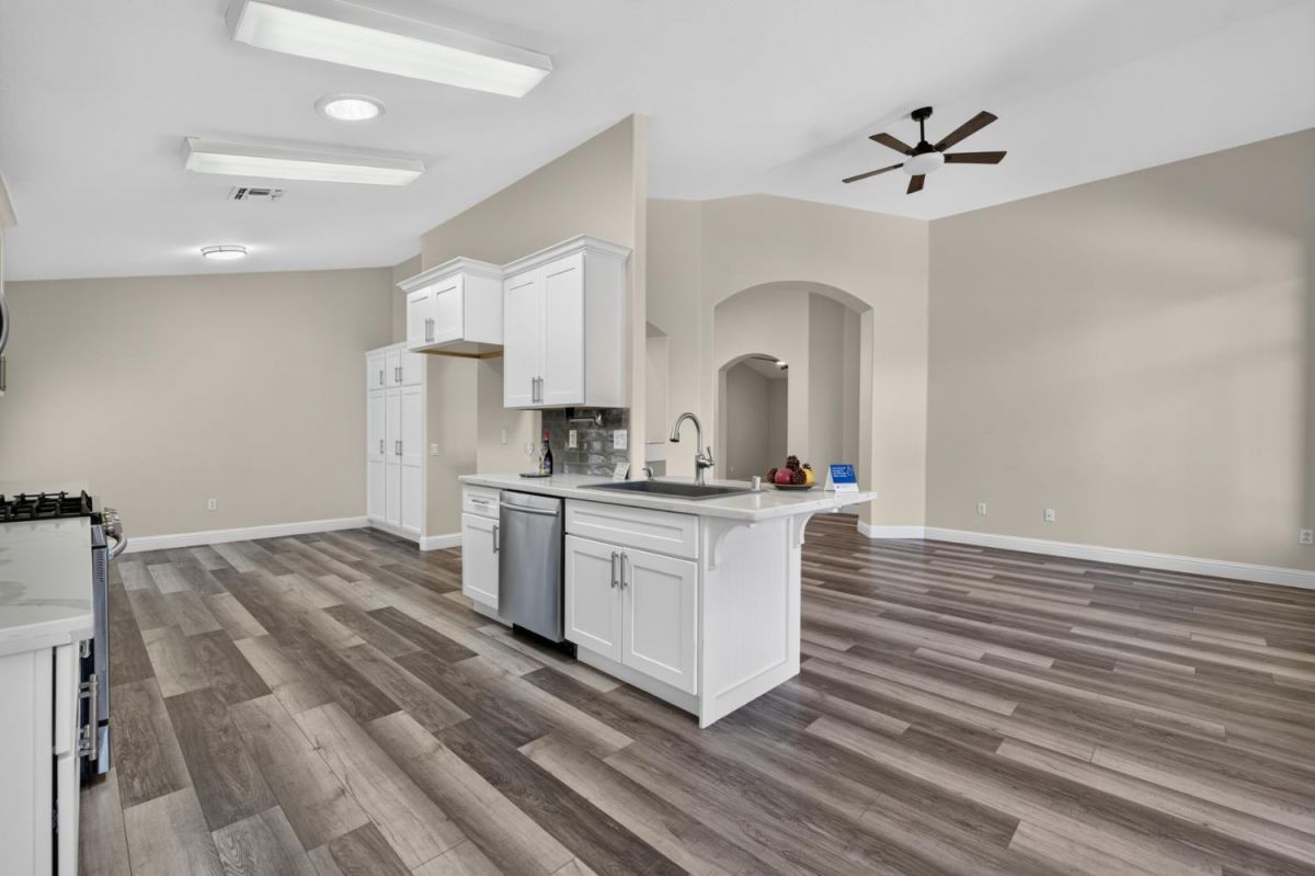 5297 Dreamgarden Loop