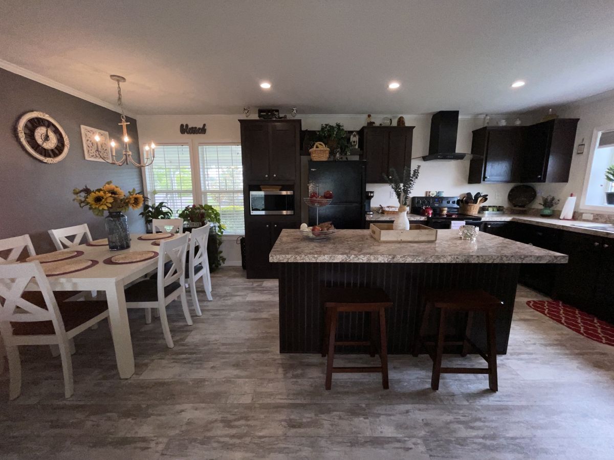 3000 US HWY 17/92 W, LOT #103