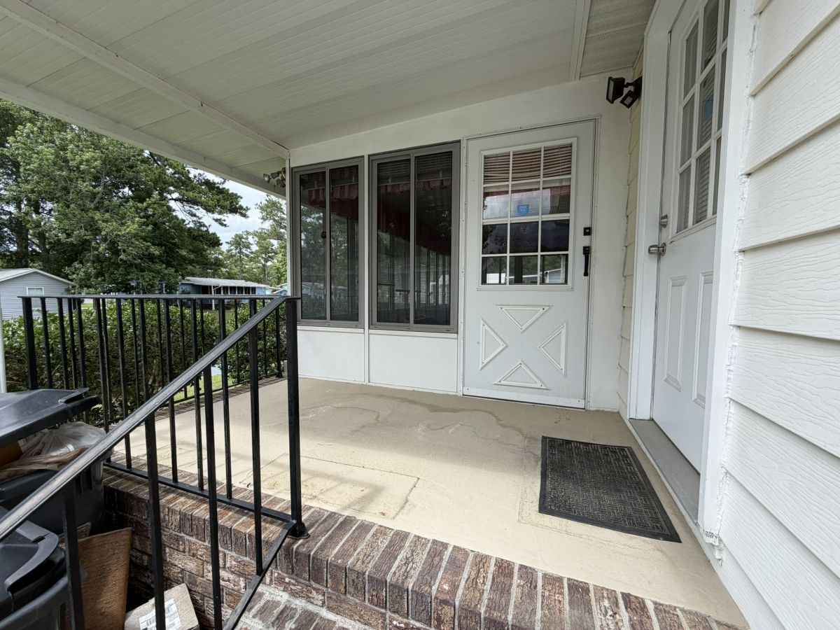 3364 Charleston Trail