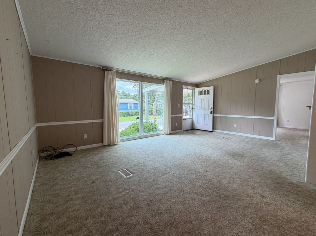 3364 Charleston Trail