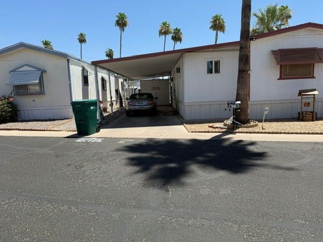 2050 W. Dunlap Ave #B179