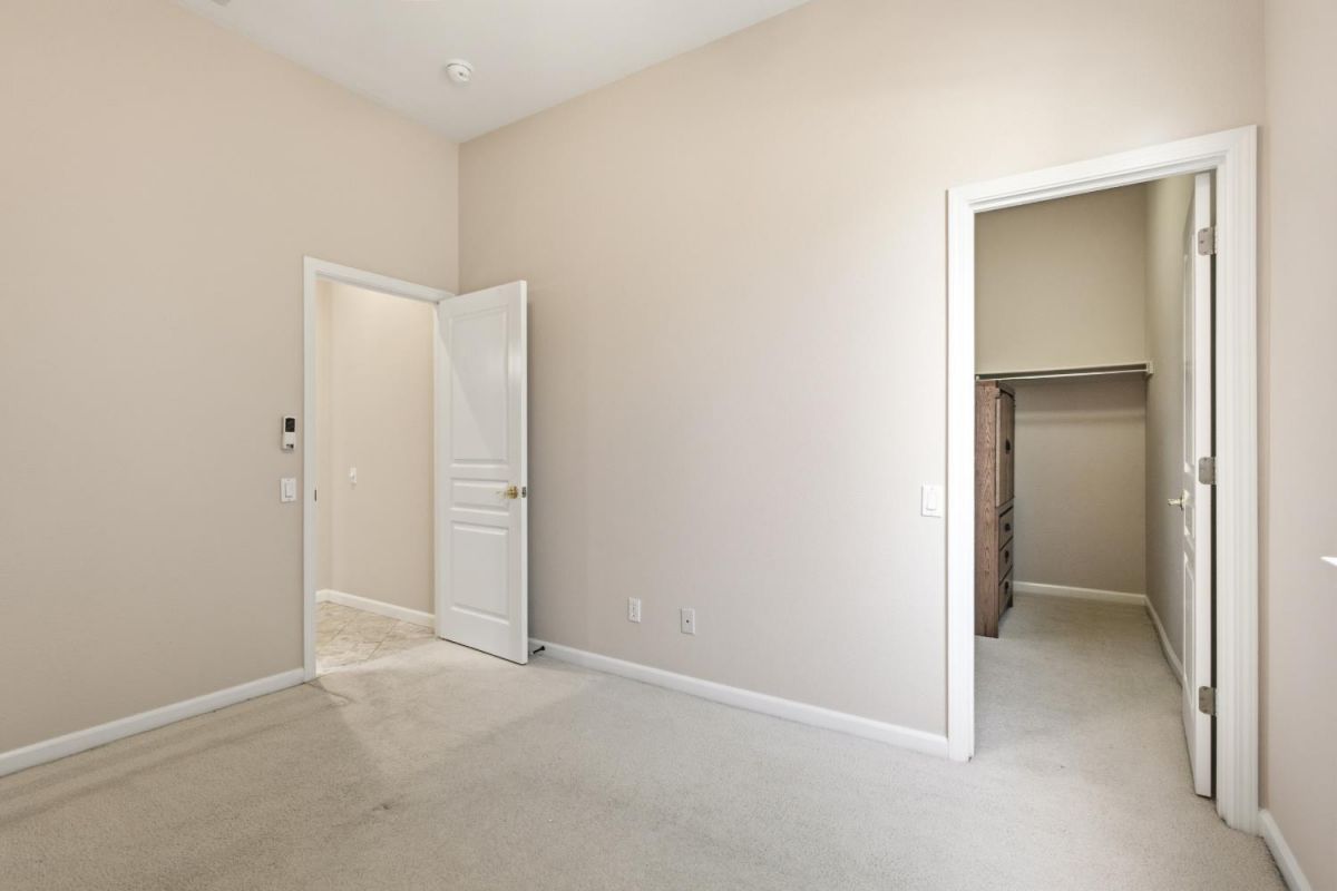 2941 Cricket Club Court