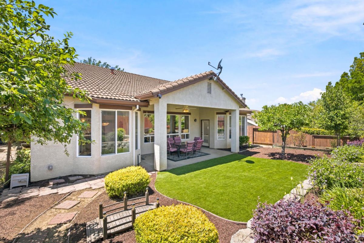 2941 Cricket Club Court