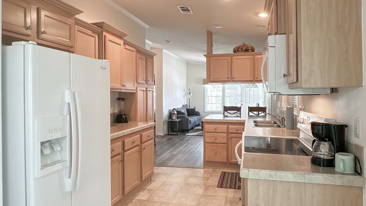 613 Water Oak Blvd