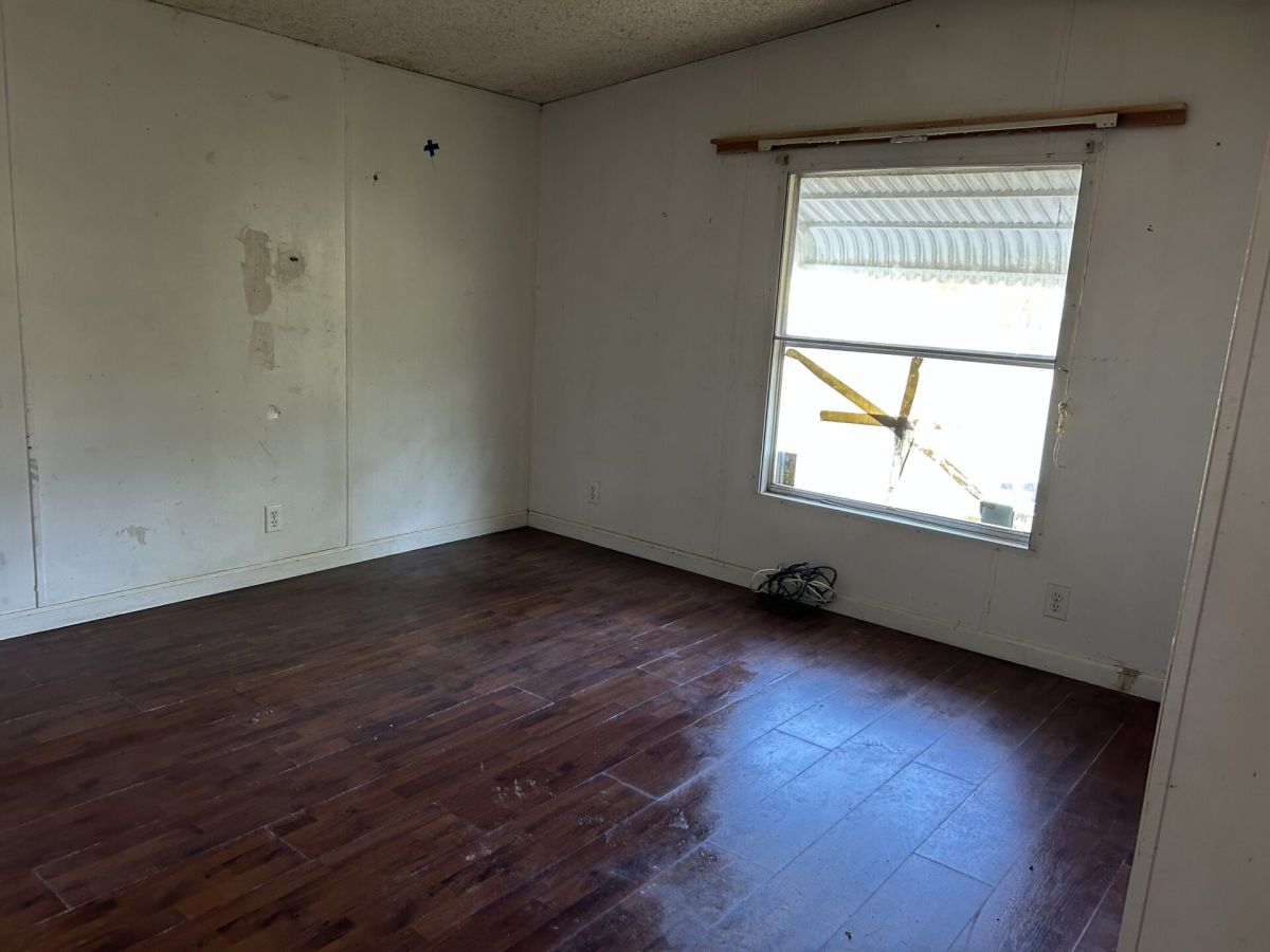 7207 Woodland Drive