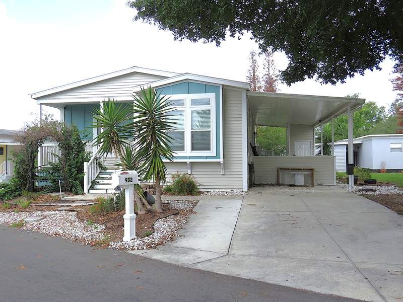 932 Sabal Palm Dr.