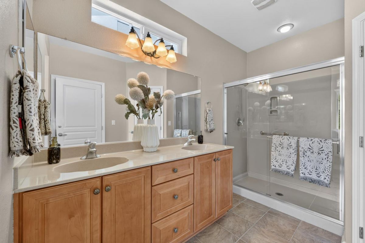 1469 Topanga Lane