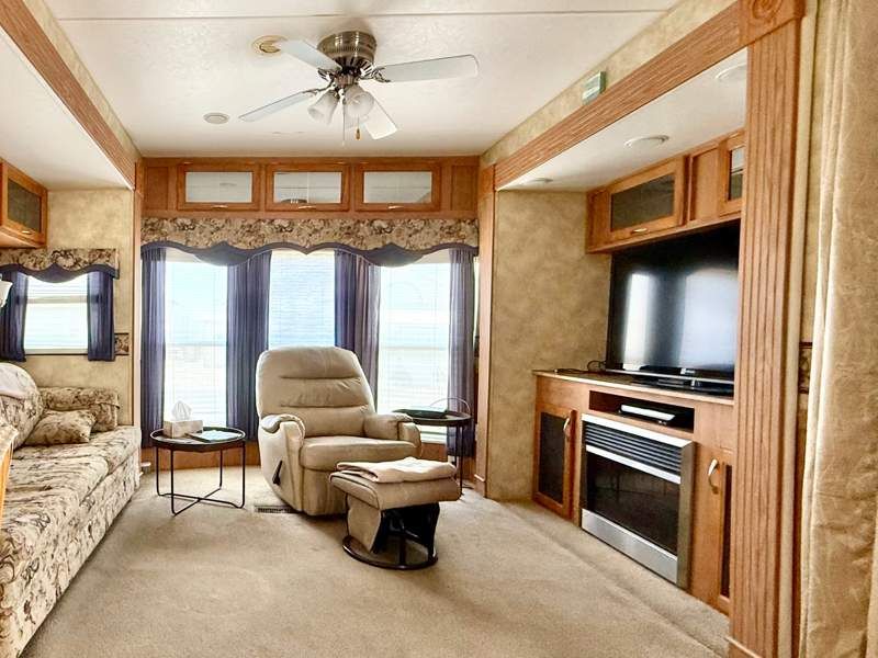 10442 N Frontage Rd #429