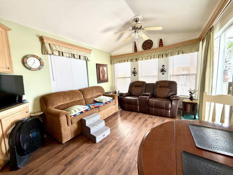10442 N Frontage Rd #436