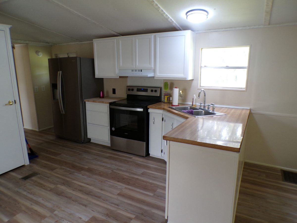 504 Skycrest Drive