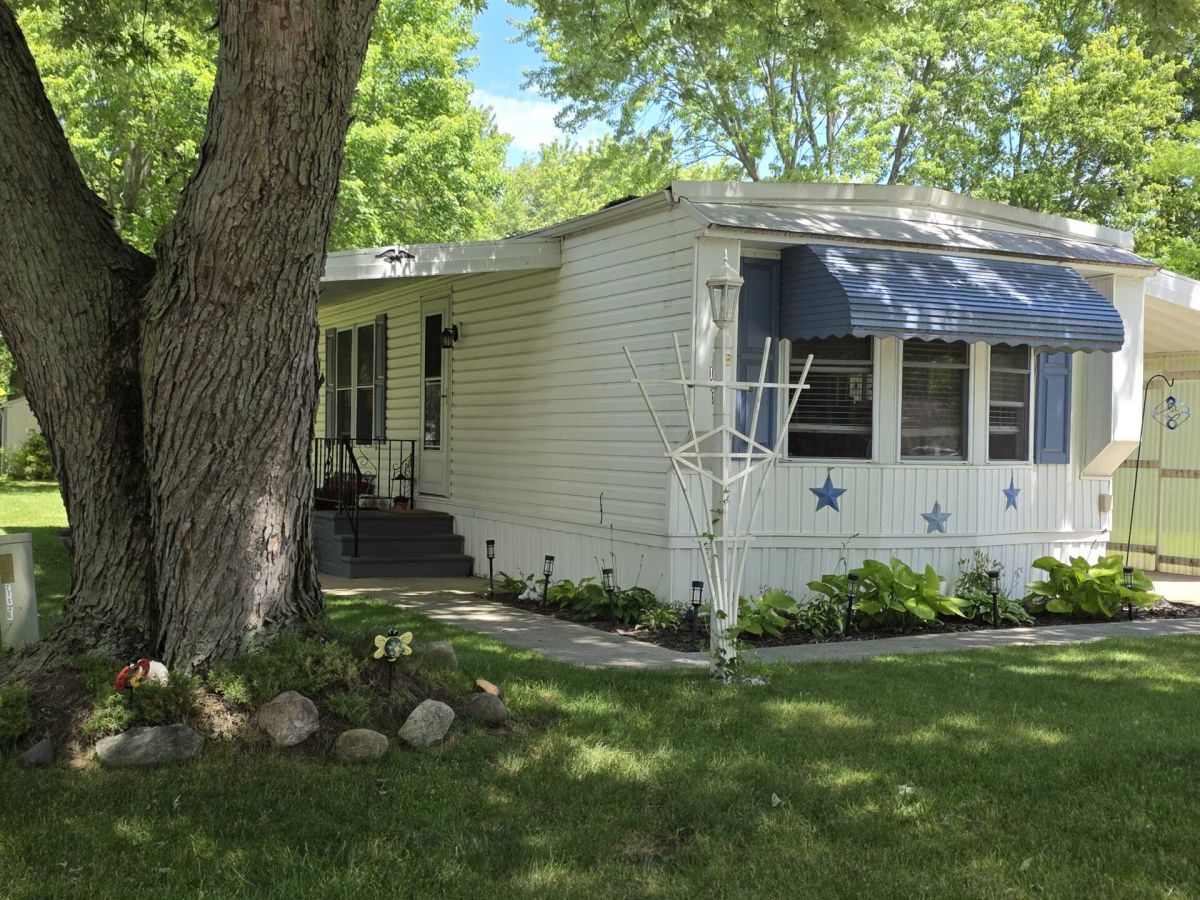 108 Hickory Circle