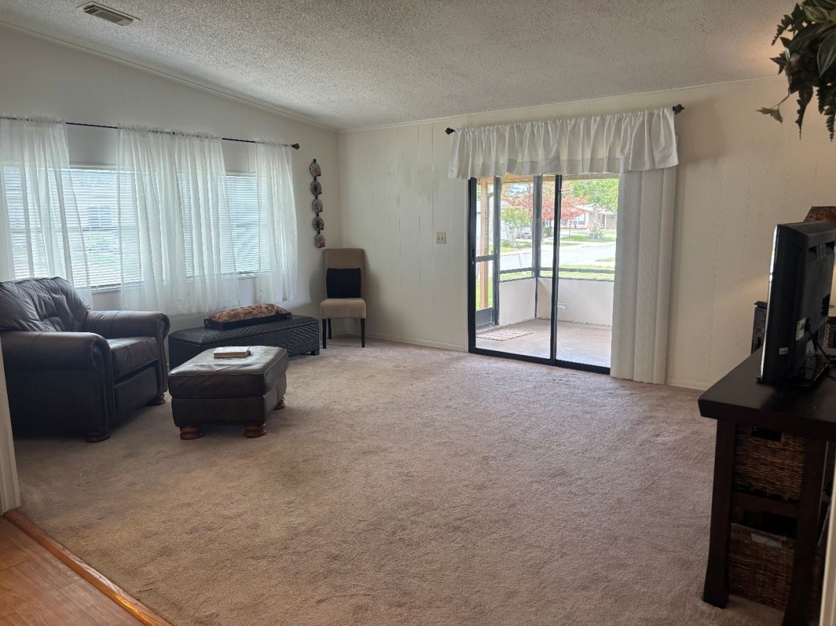 1313 Calle Bonita Dr.