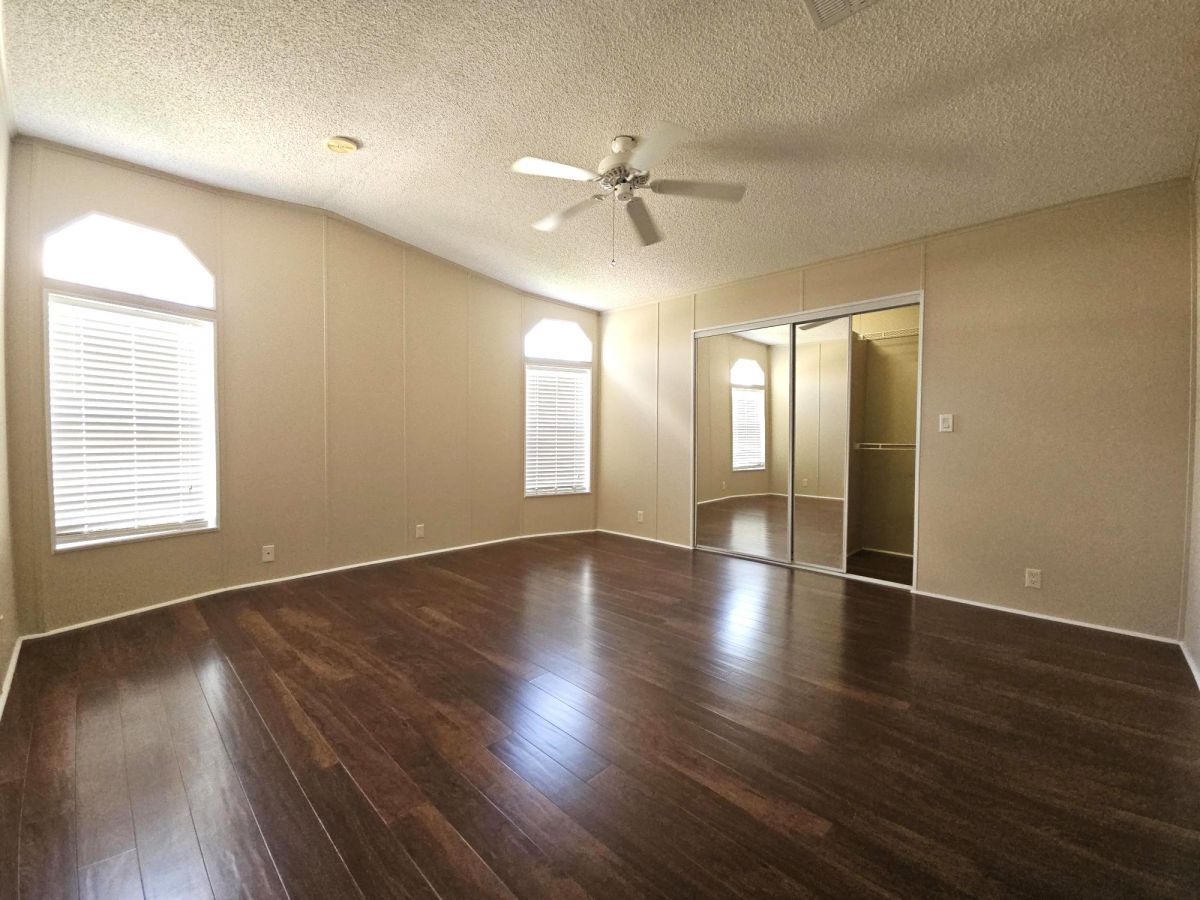 185 OAK LANE