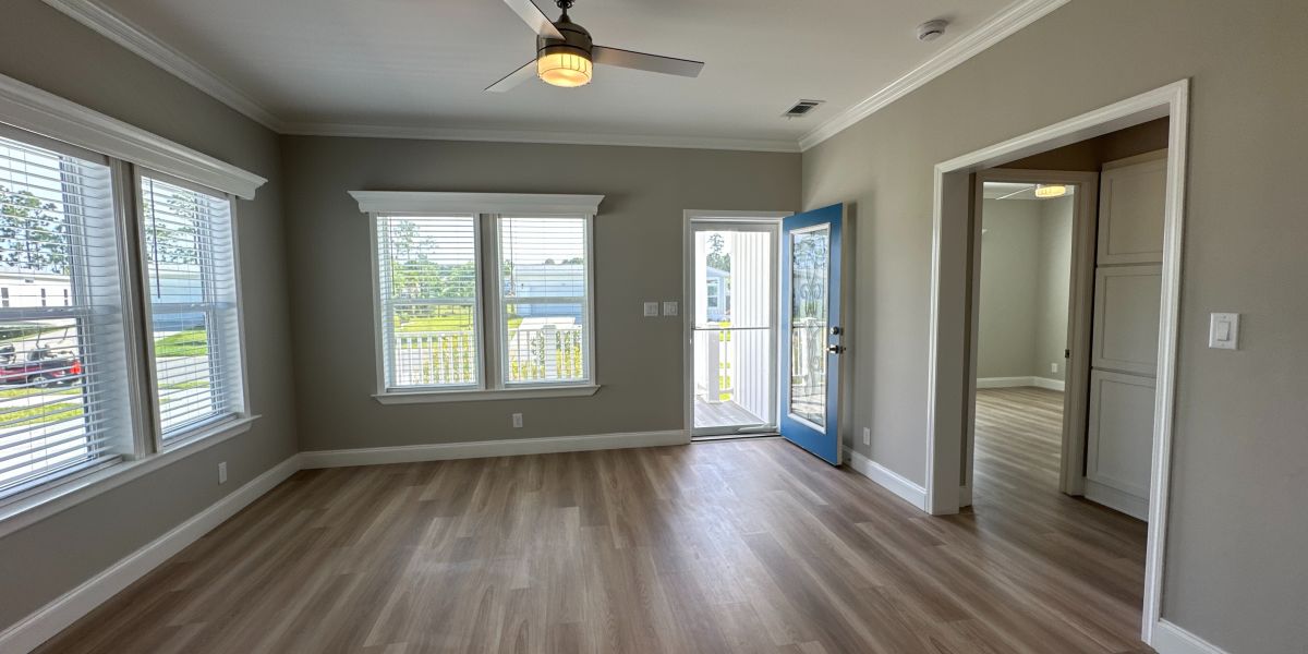 2548 Chretien Dr.