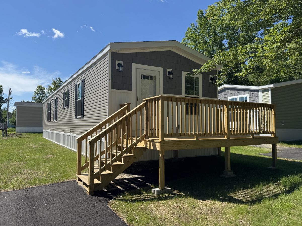 6 Locust Drive