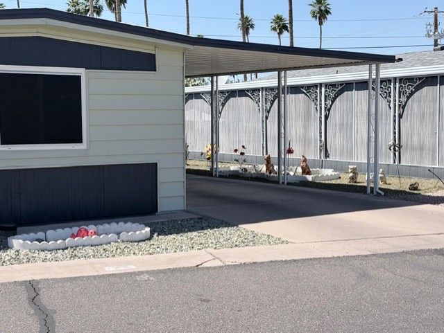 3104 E. BROADWAY, LOT #73